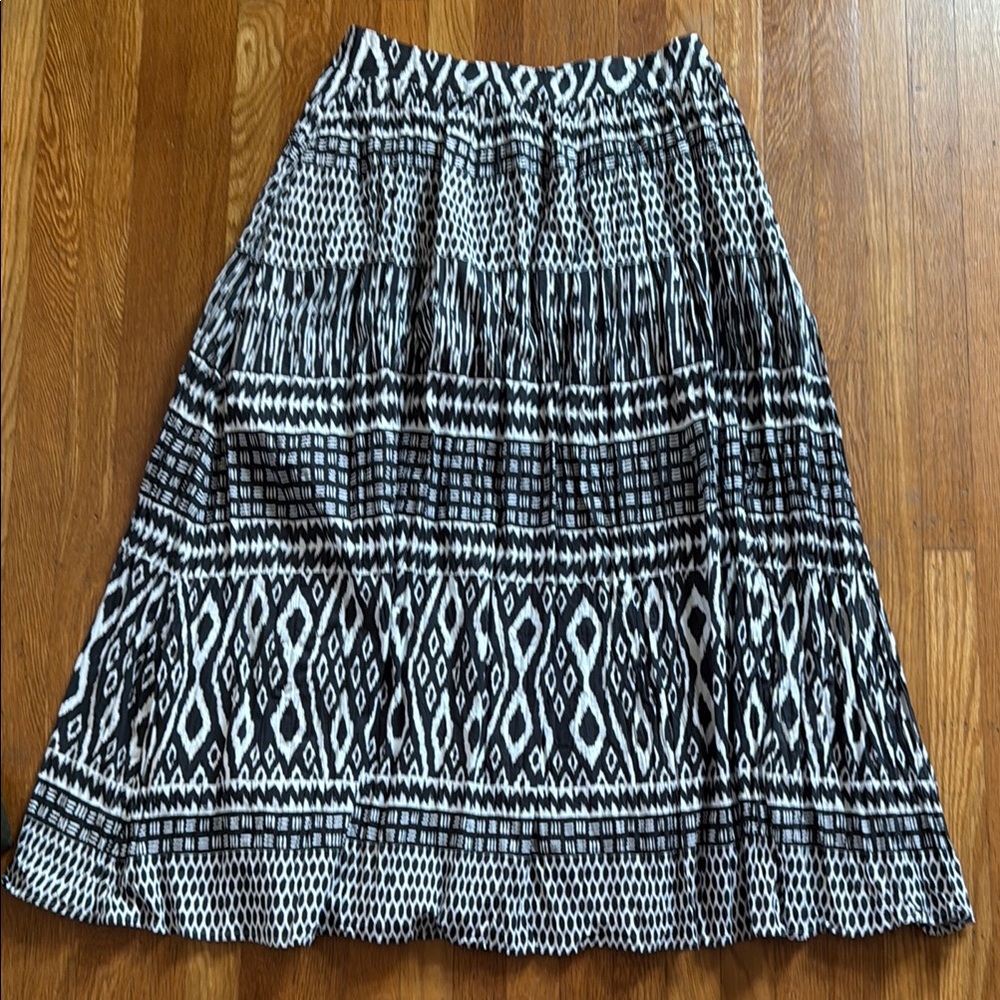 Sundance Black and White Geometric A-Line Skirt